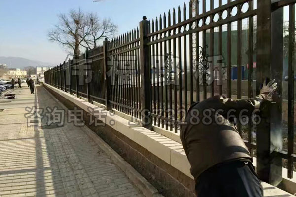 北(běi)京房山區(qū)護城河改造工程 北京房(fáng)山區護城河(hé)改造工程